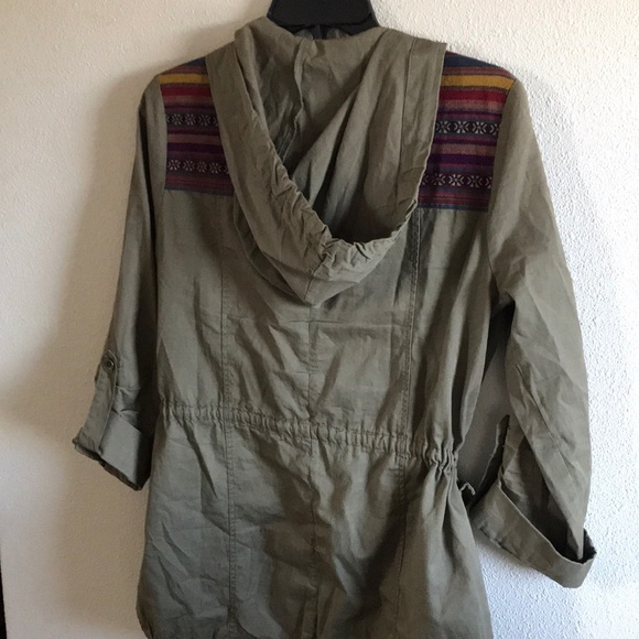 Green jacket - Picture 2 of 2